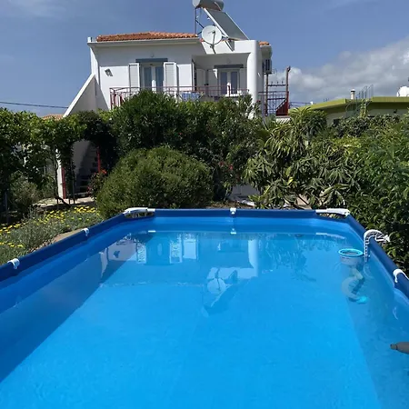 Lounge House بيت للعطل Lakíthra